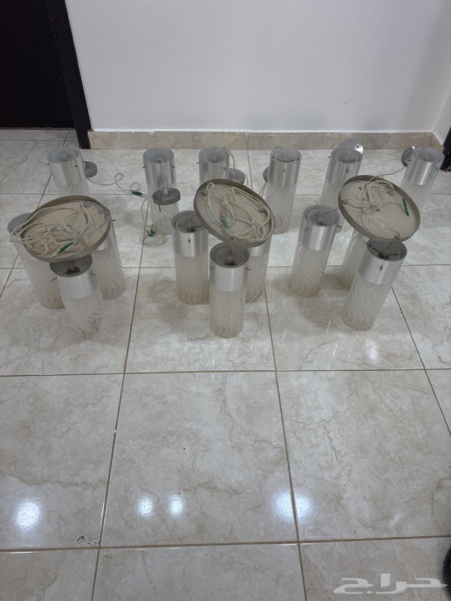 مجموعة ثريات لمبات مستعمل للبيع630664047137301117