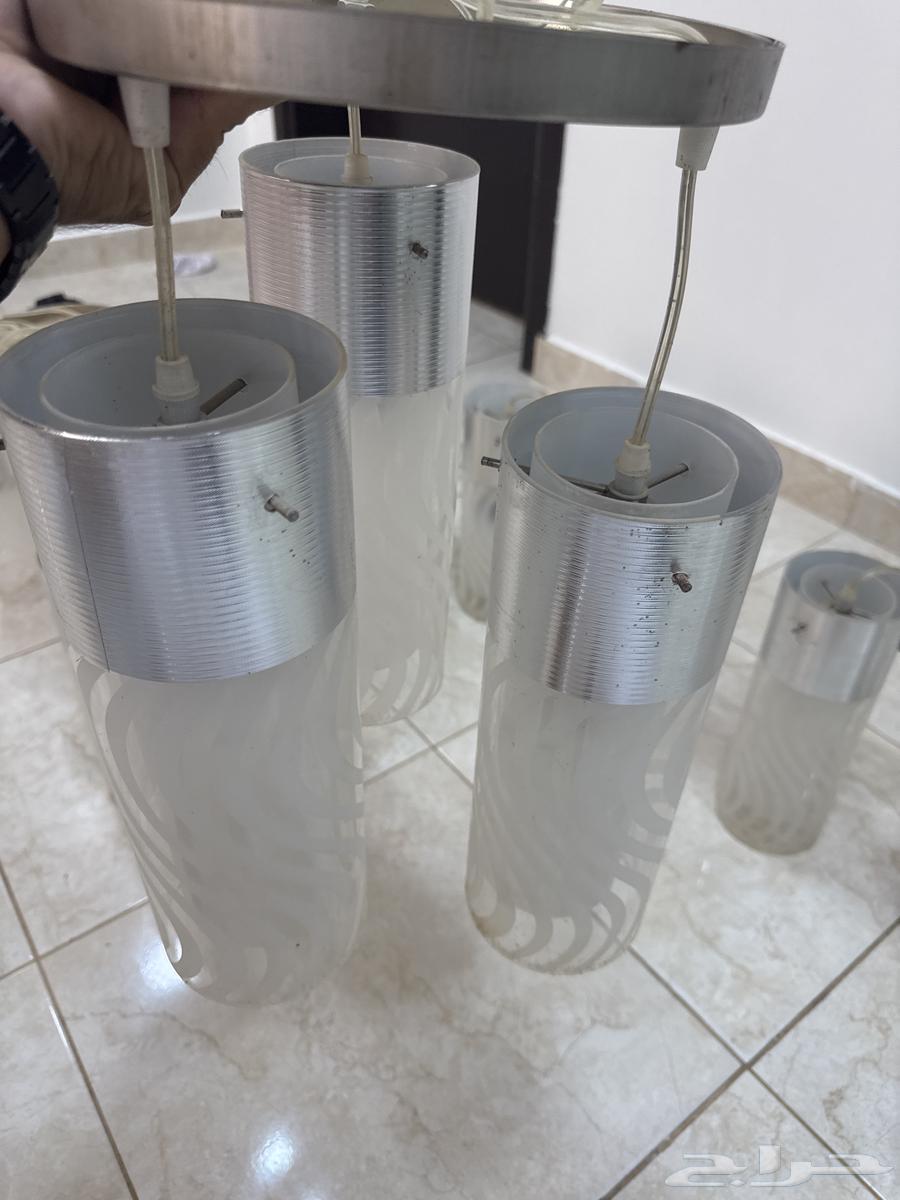 مجموعة ثريات لمبات مستعمل للبيع63066404713730112