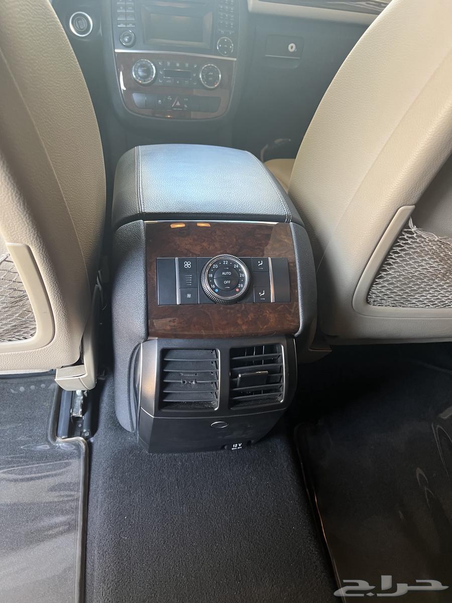 Mercedes R30063098394367618112