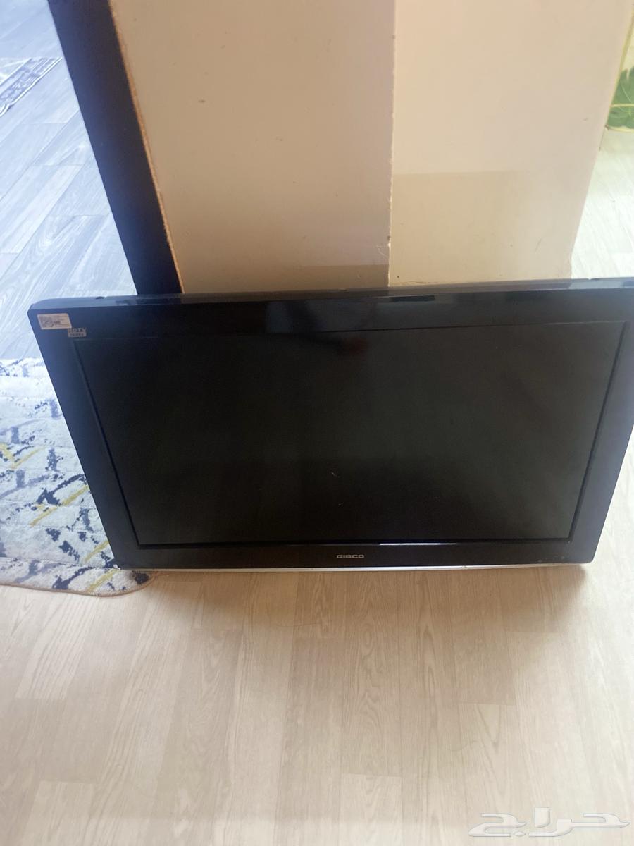 تلفزيون 35 بوصه لسوني ب 450 مافيه اي خراب والله630664097966111127