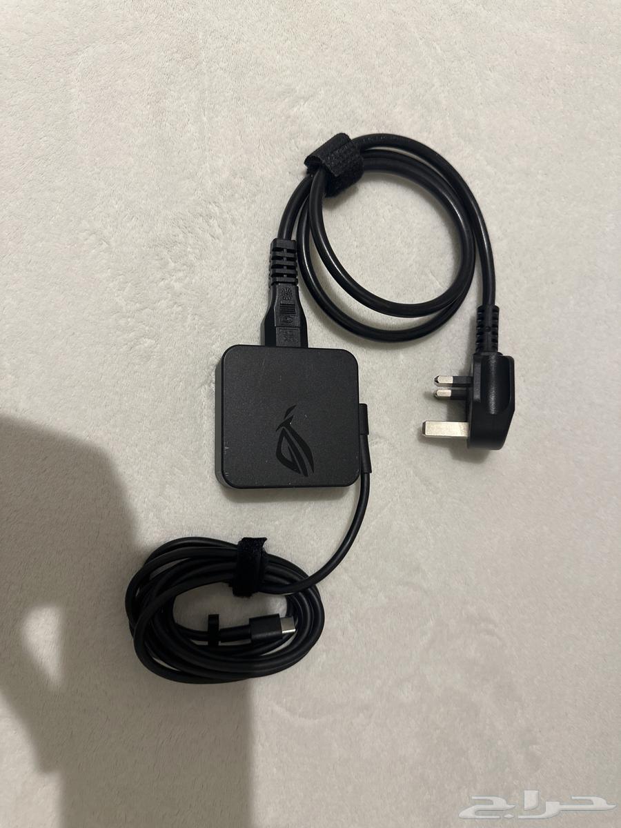 ROG ALLI device in good condition with all its accessories and original box63064810174465111