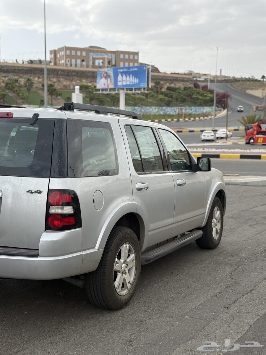 Ford Explorer 201063098779773443111