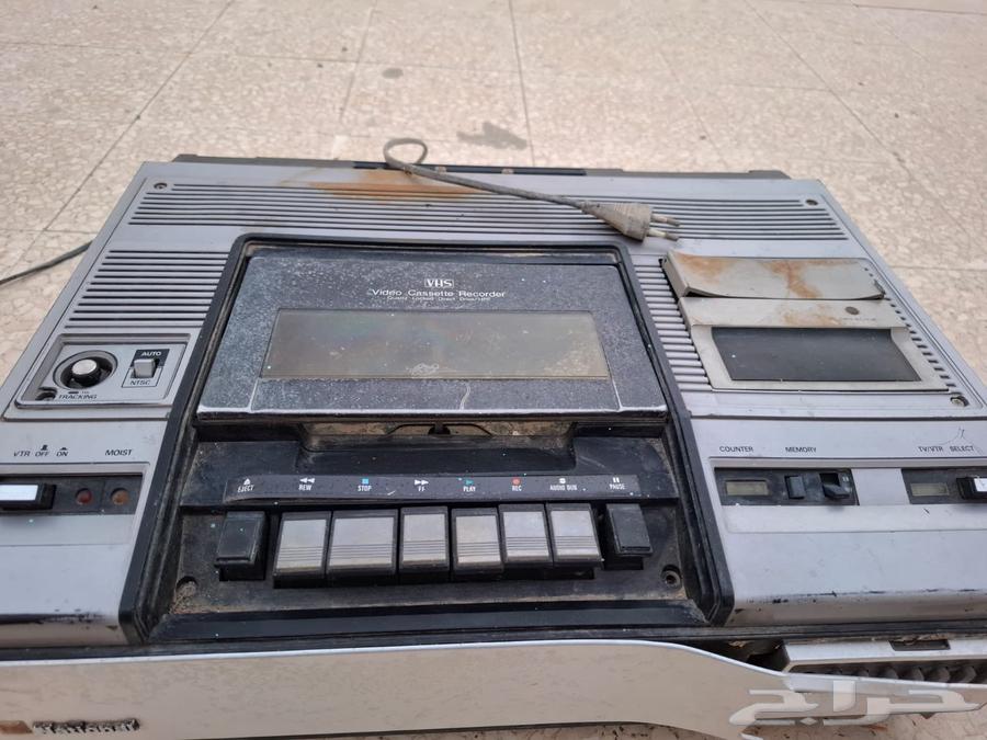 An old video device that does not work63065612475137111
