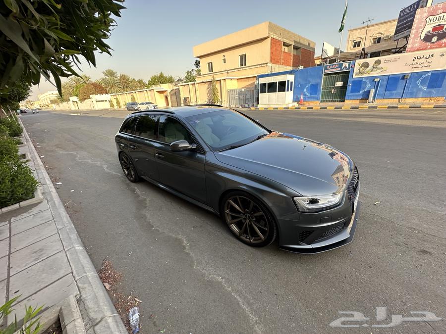 Audi RS4 is rare and clean631036826571531120