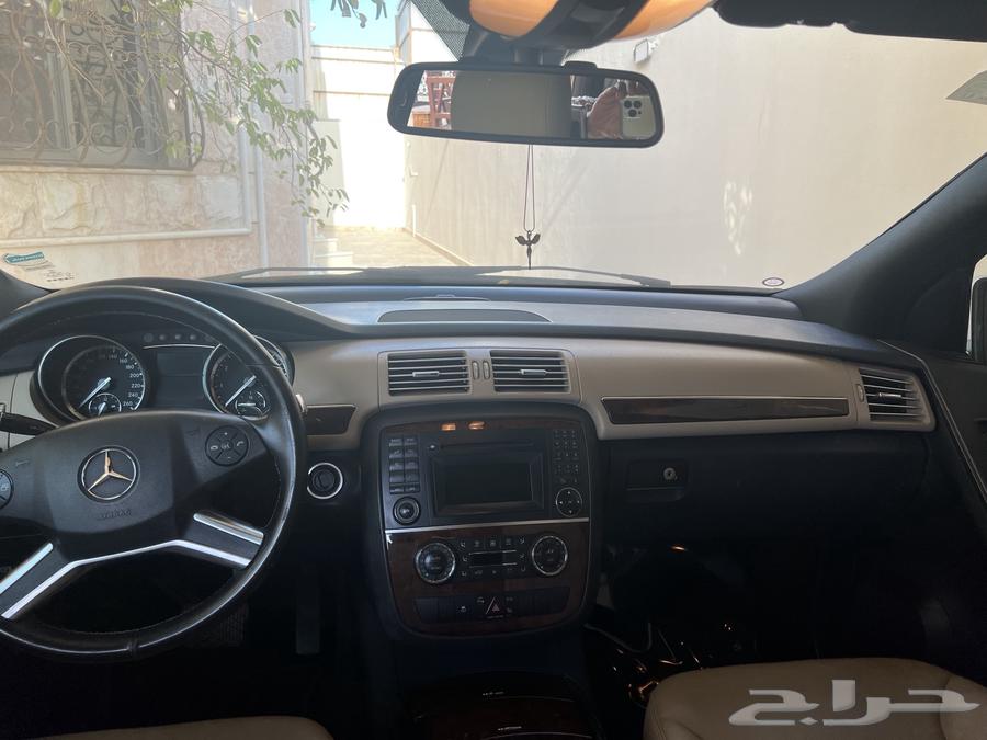 Mercedes R30063098394367618113