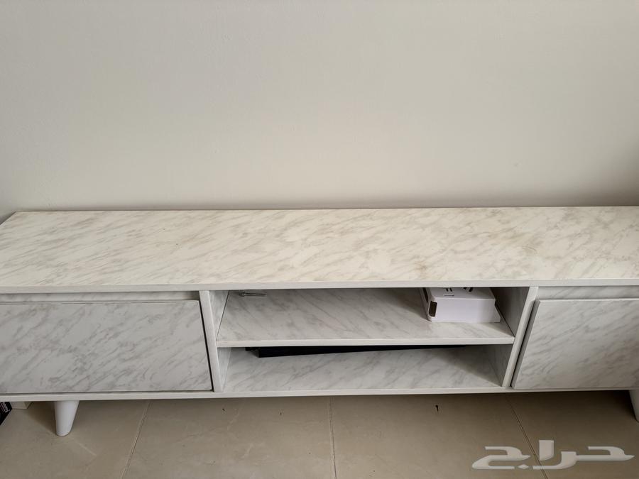 طاولة شاشه63099156504449112