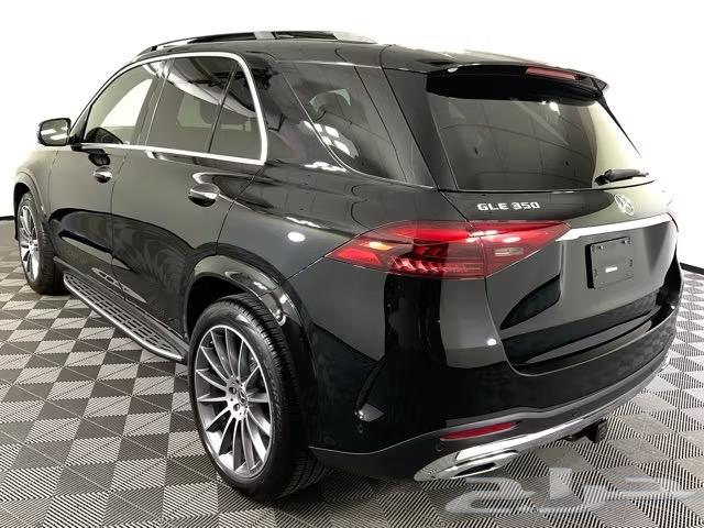 مرسيدس GLE350 2024 بسعر مميز كيت AMG63098406373123113