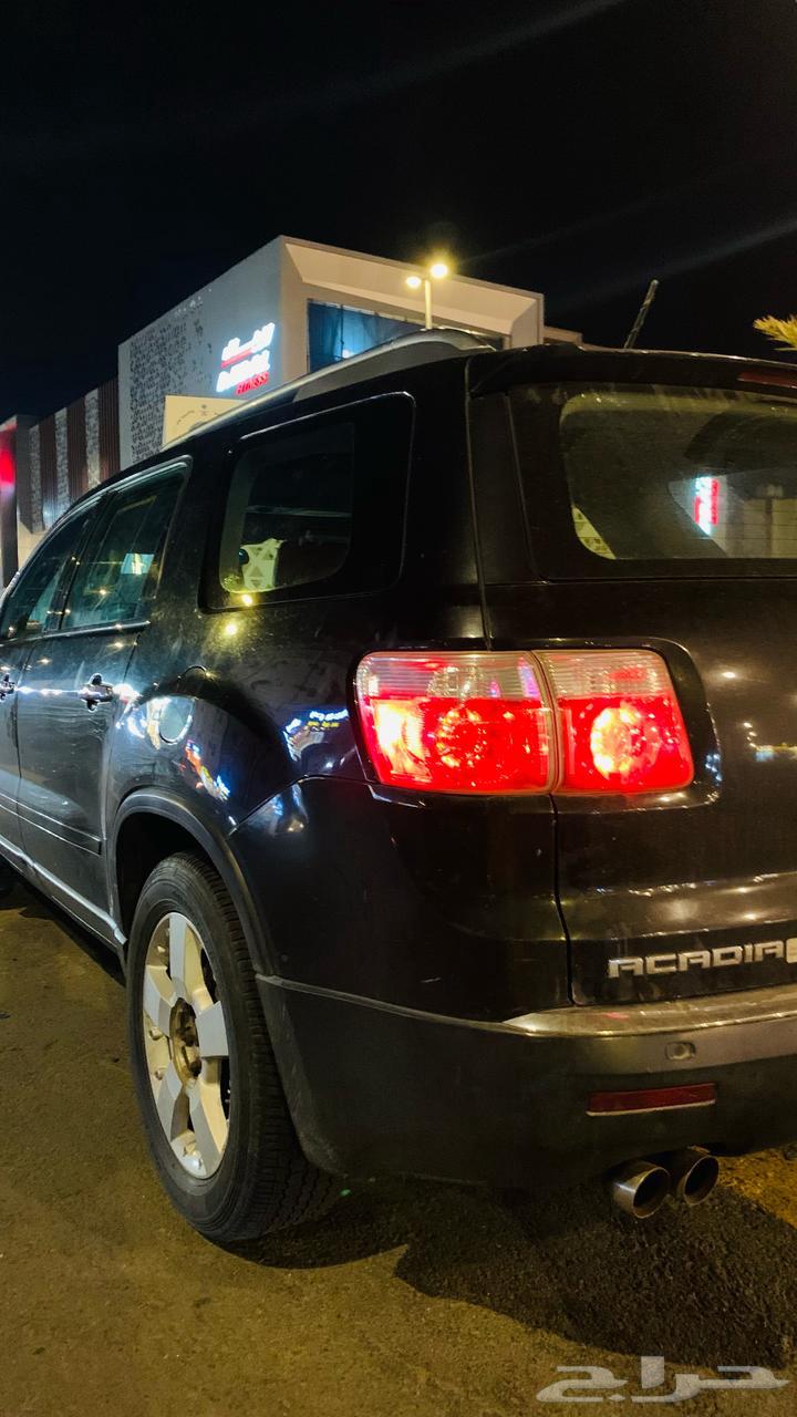 There is a 2008 GMC Acadia full option black color for sale body and agency63107029598723114