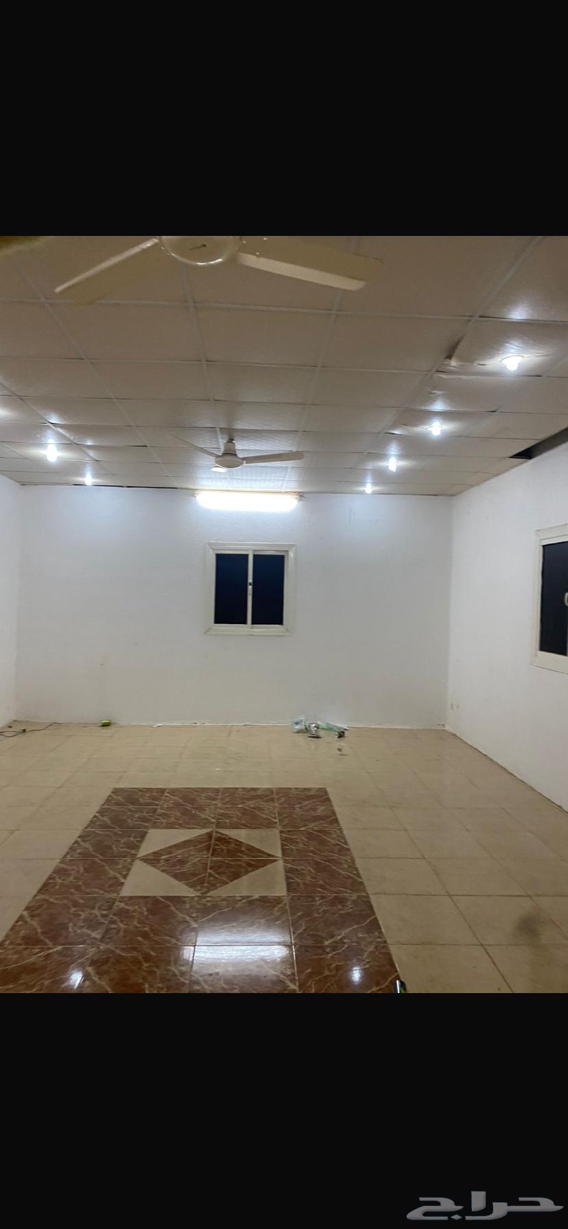 استراحه مكونه من غرفتين وحمام و مكان مطبخ بس لا يوجد مطبخ62930670366082111