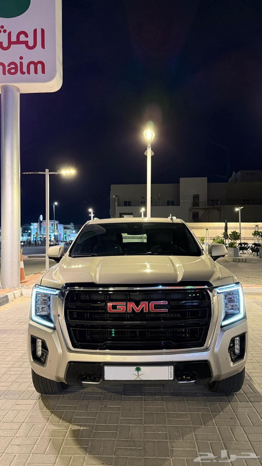 GMC Yukon Denali 2023 SLE63095478261762111