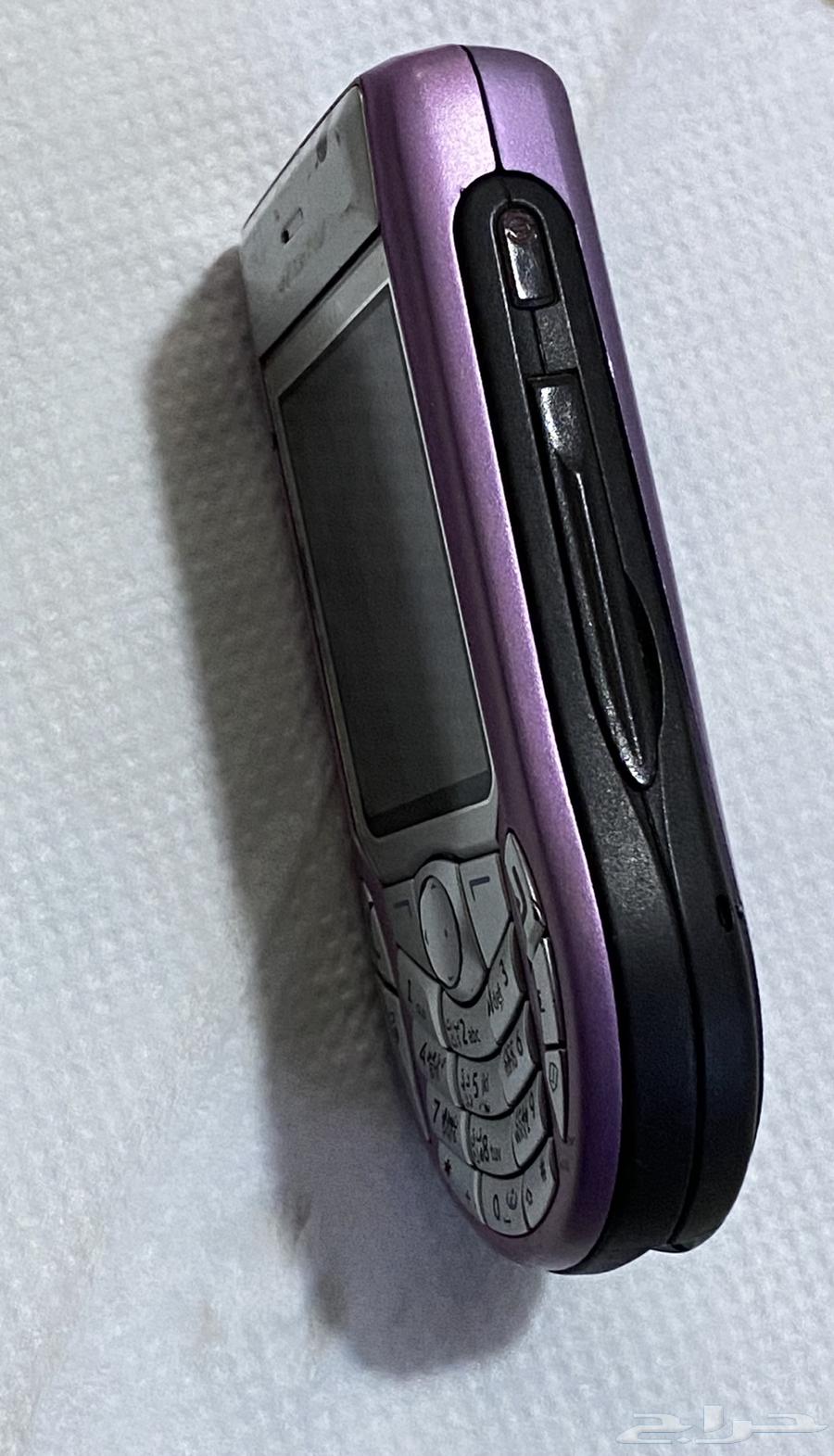 Knight's mobile phone is original.63062535718529112