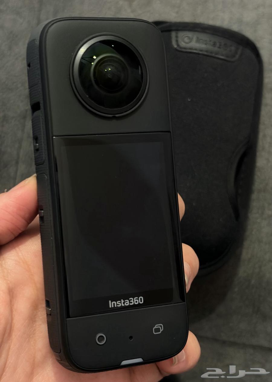 Canon EOS 4000D camera .. Insta 360 X camera63063635423489114