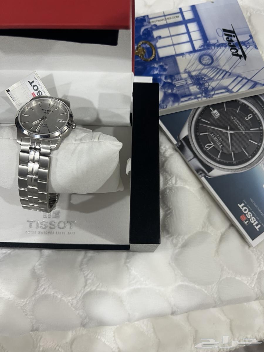 Tissot watch, new and unused, with its box and all accessories.63063669648129111