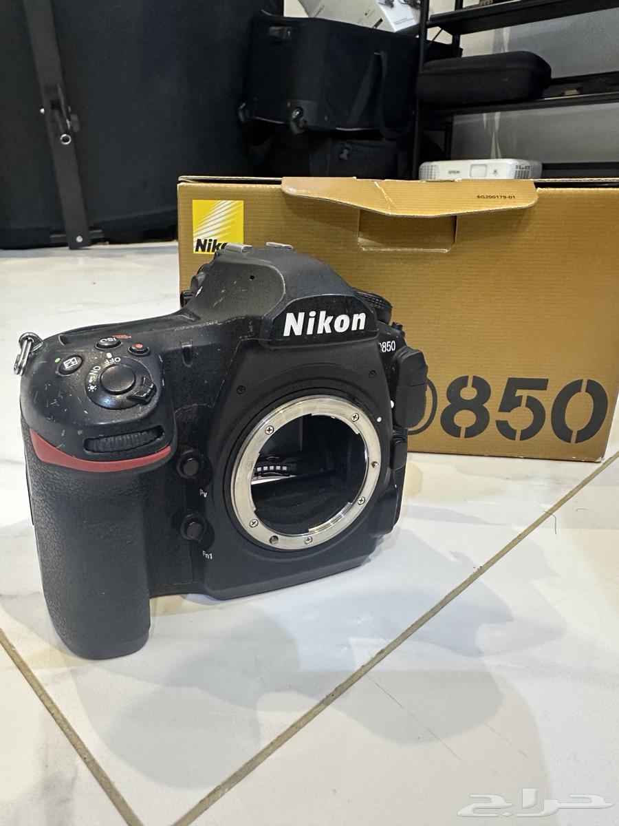For sale Nikon D850 camera and 105mm macro lens _ each piece separately63063650348930111