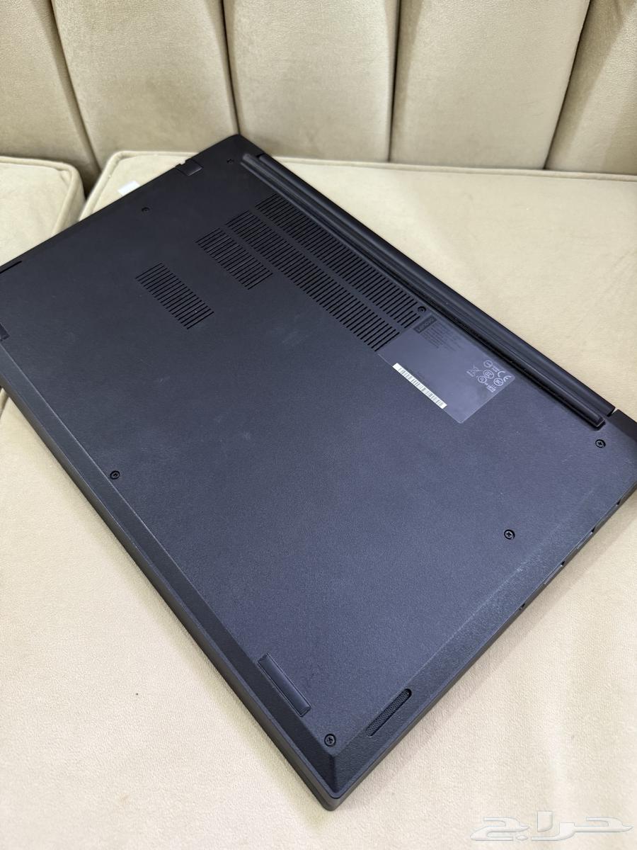 Laptop63058810968194112