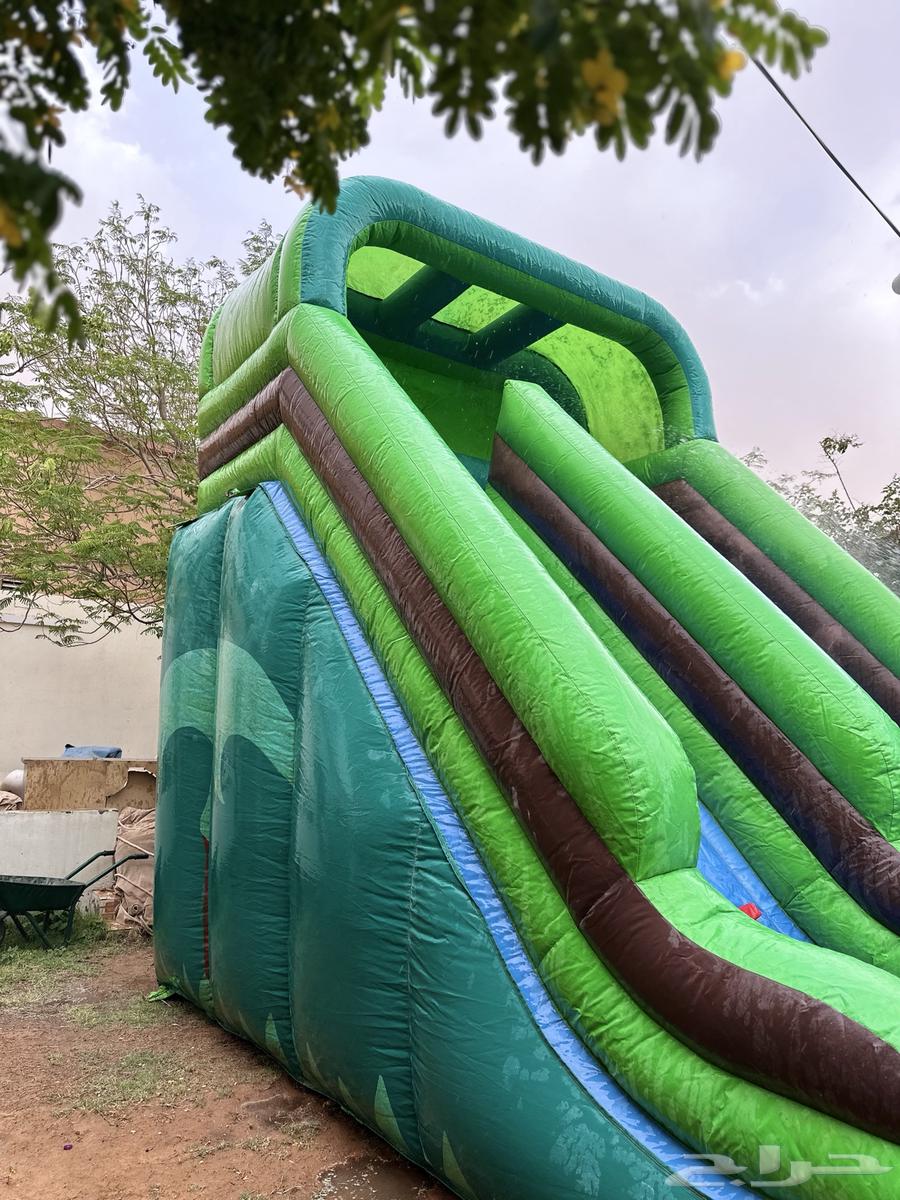 For sale: used water trampoline63062892567425113