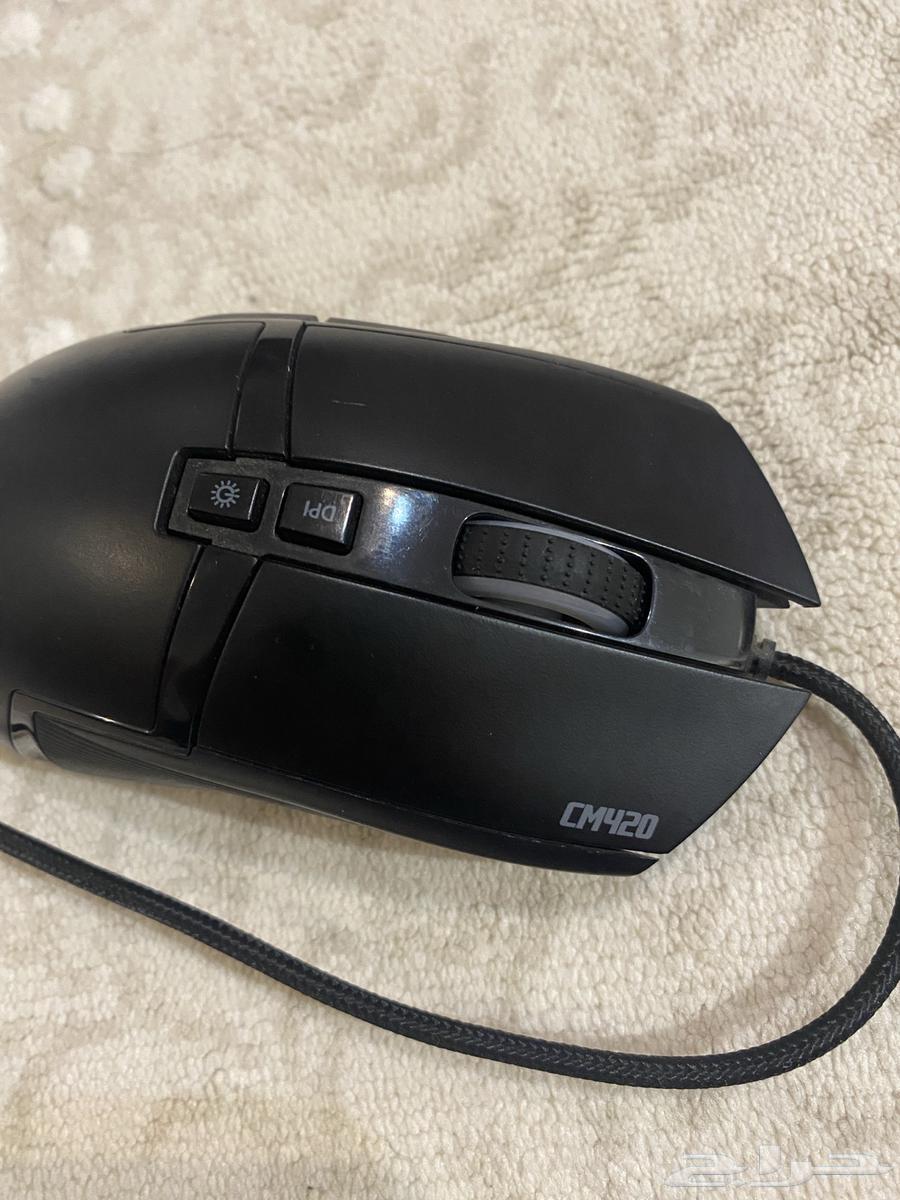 Keyboard and gaming mouse.63063292213250113