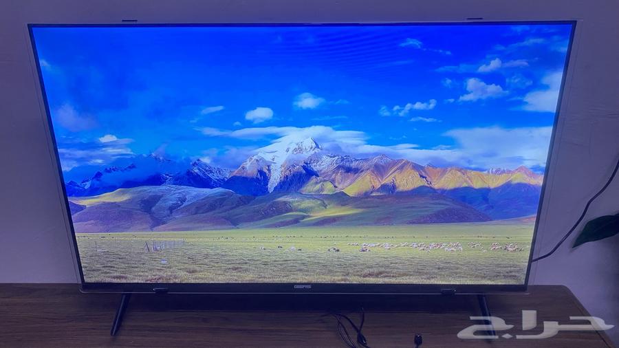 New screen, little used 43 inch with screen protector 65063097733335555111