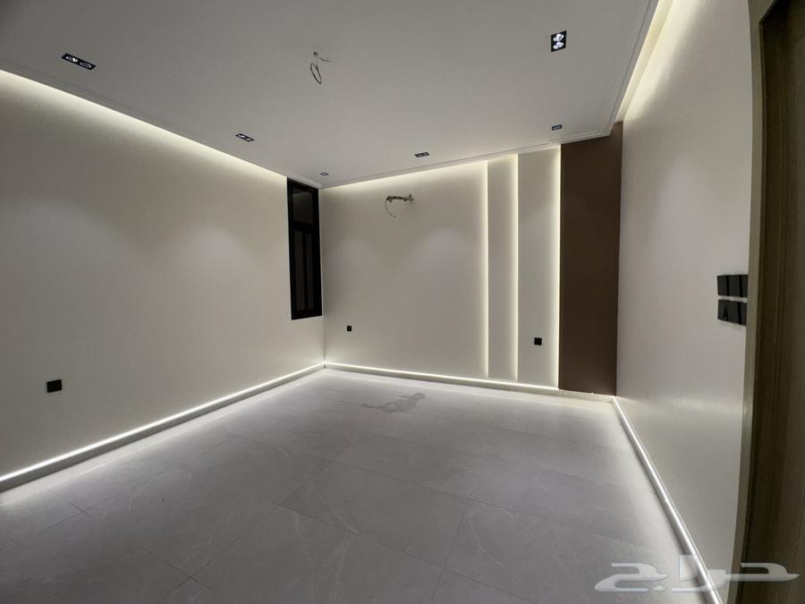 للبيع فيلا دورين وملحق تشطيب vip داخل حدود الحرم63011591001346112