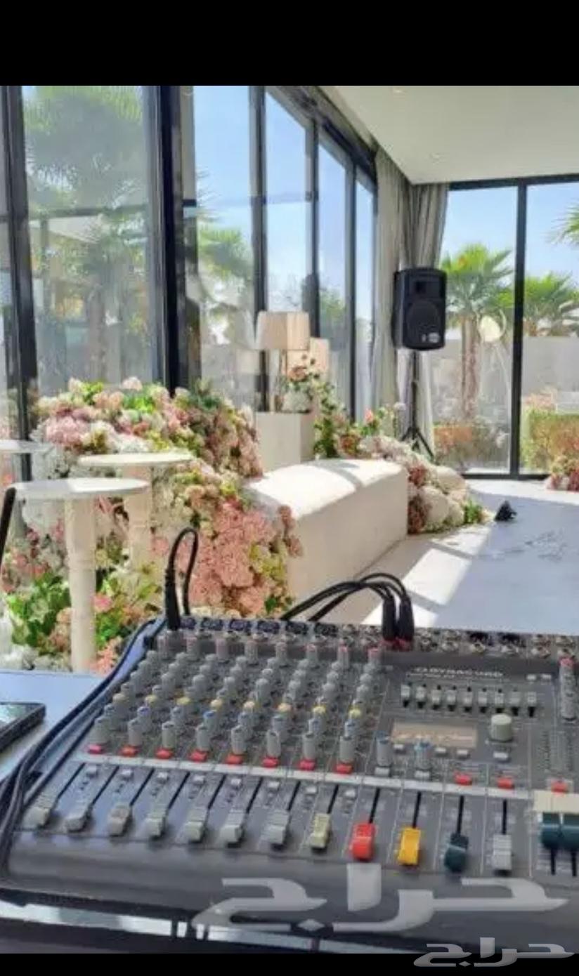 Renting headphones and sound mixers for all occasions, concerts and sword exhibitions63063660062722111