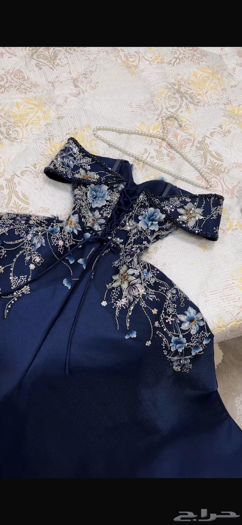 فستان ملكه ملبوس مره وحده بس63062188467203111