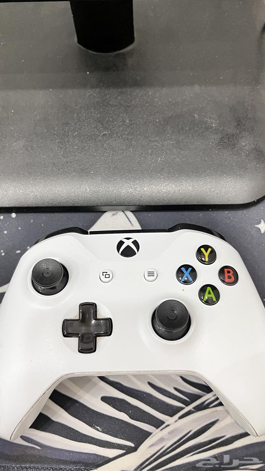 New Xbox, used for one full year with no issues whatsoever.63060741166209111