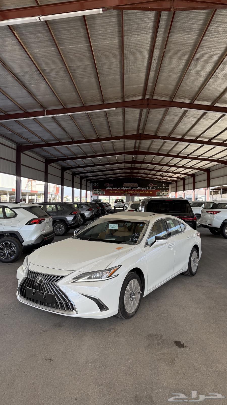Lexus ES250AA Gasoline Cash and Installment63092190198402112
