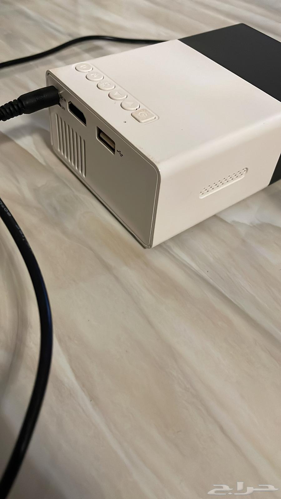 Projector63060761588226112