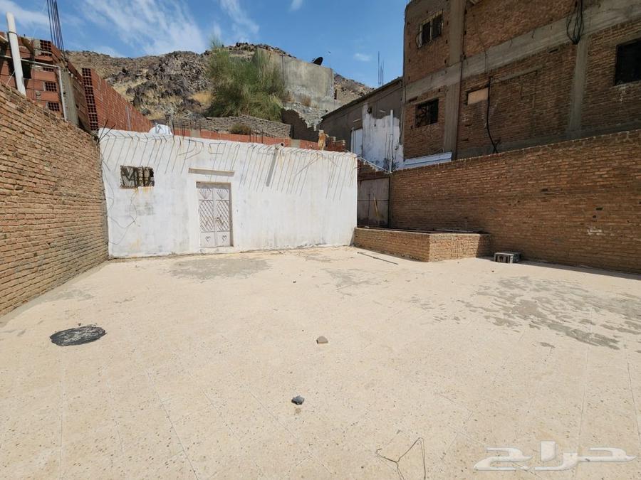 للبيع بيت شعبي حي الشهداء63016509593601111