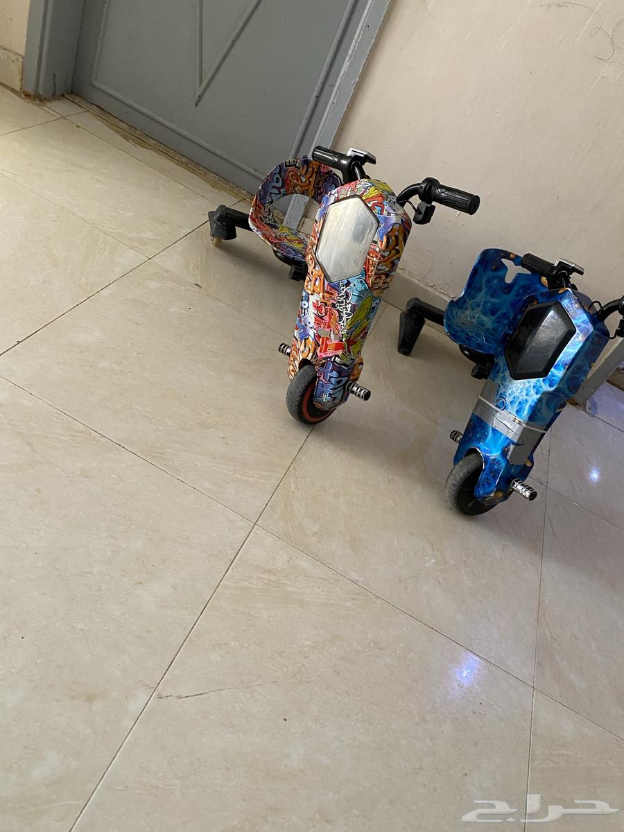 Charging scooters, man they are all fake.63089012614273114