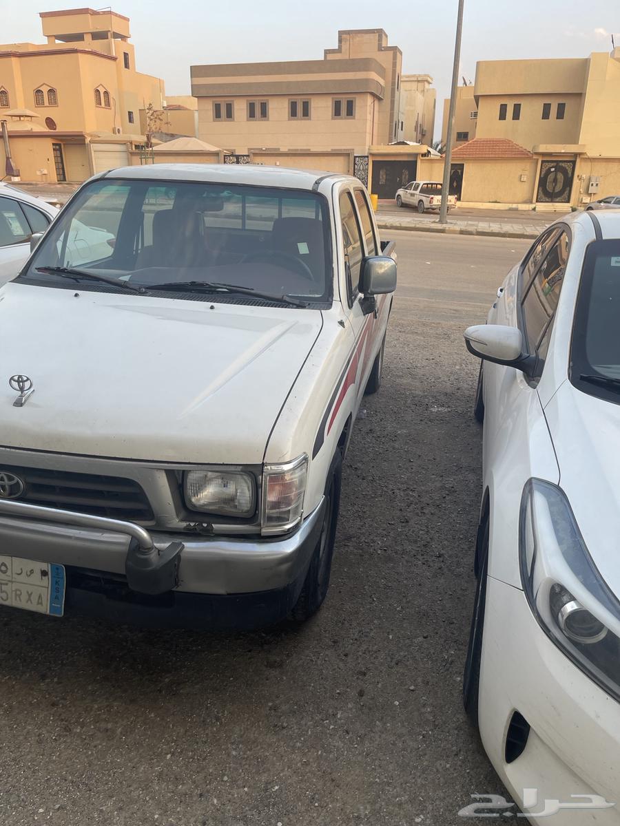 2001 Hilux GL, clean interior, new tires63011252096386112