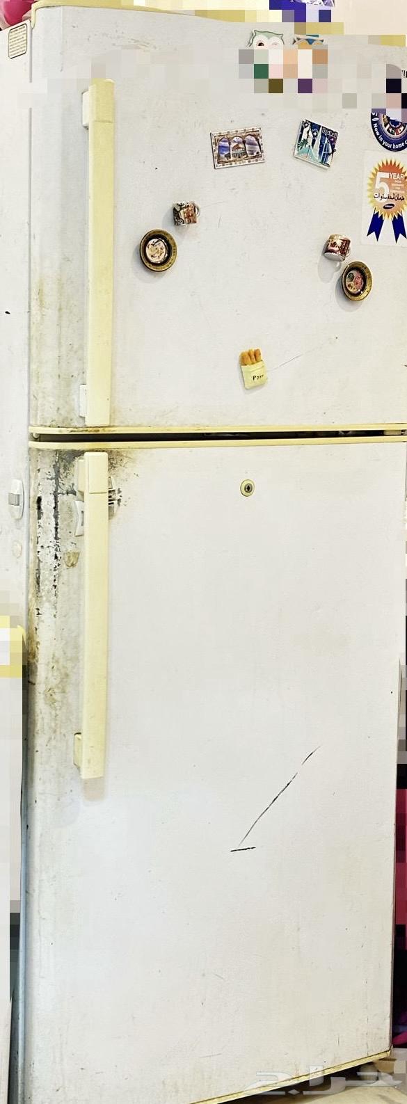 Gas stove and refrigerator for sale63059631833603113