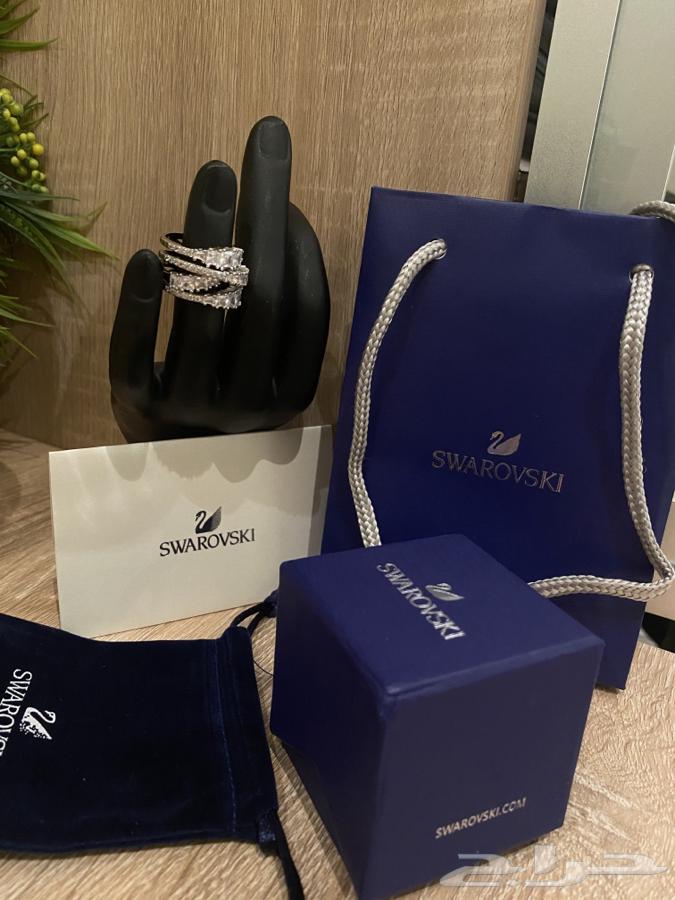 Counterfeit brand accessories63061098807682112