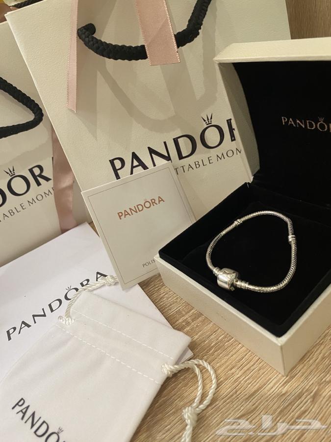 Counterfeit brand accessories63061098807682113