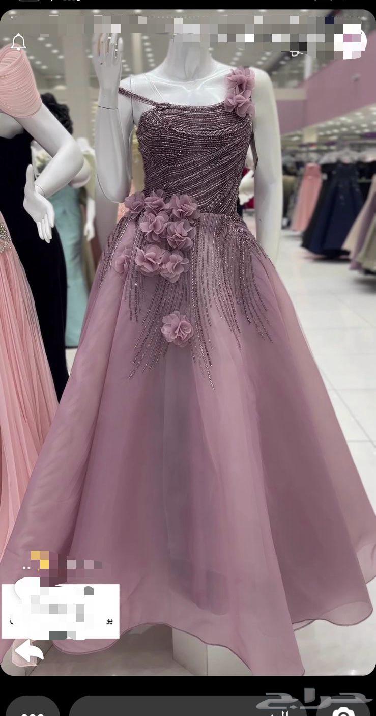 My brother's wedding dress was worn for 5 hours.630607765884181117