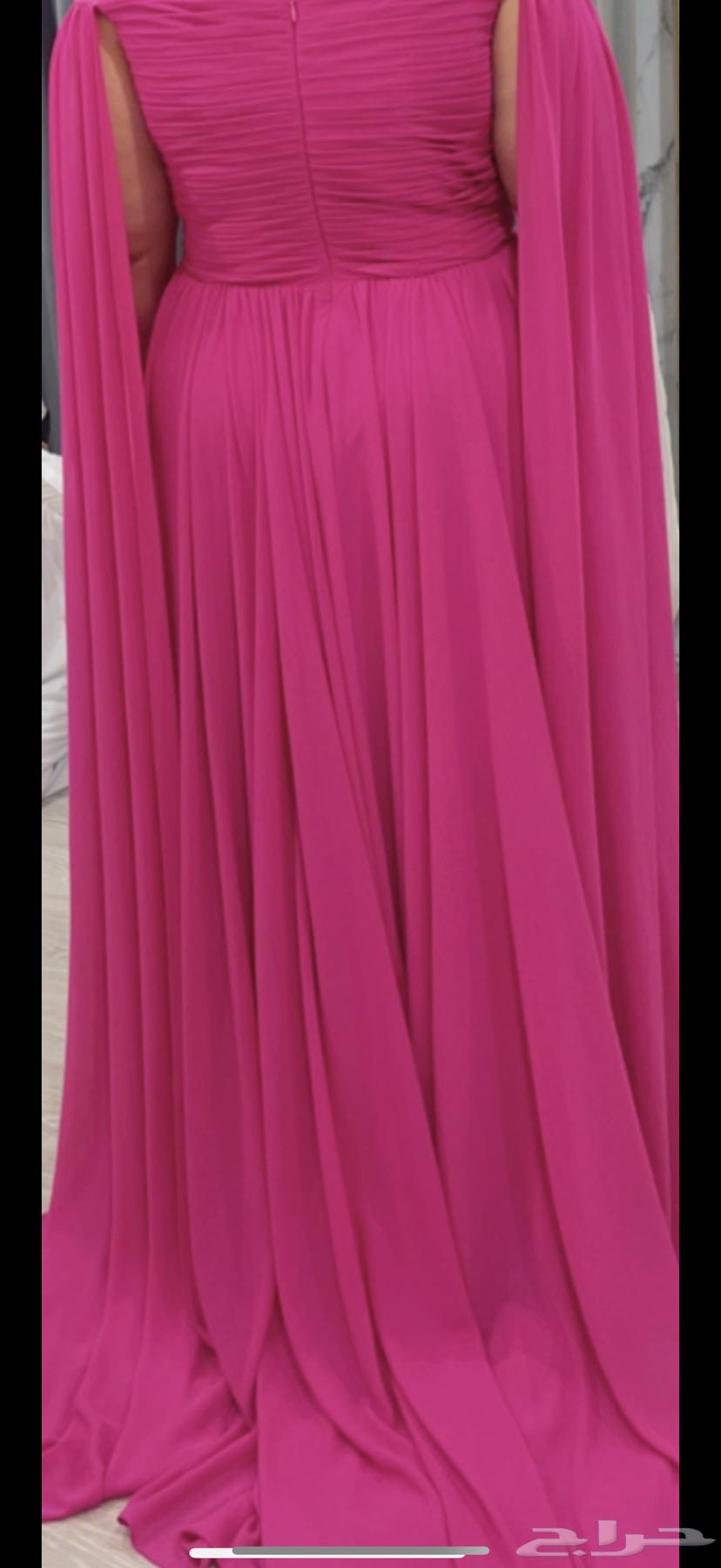 Evening dresses63062192739714112