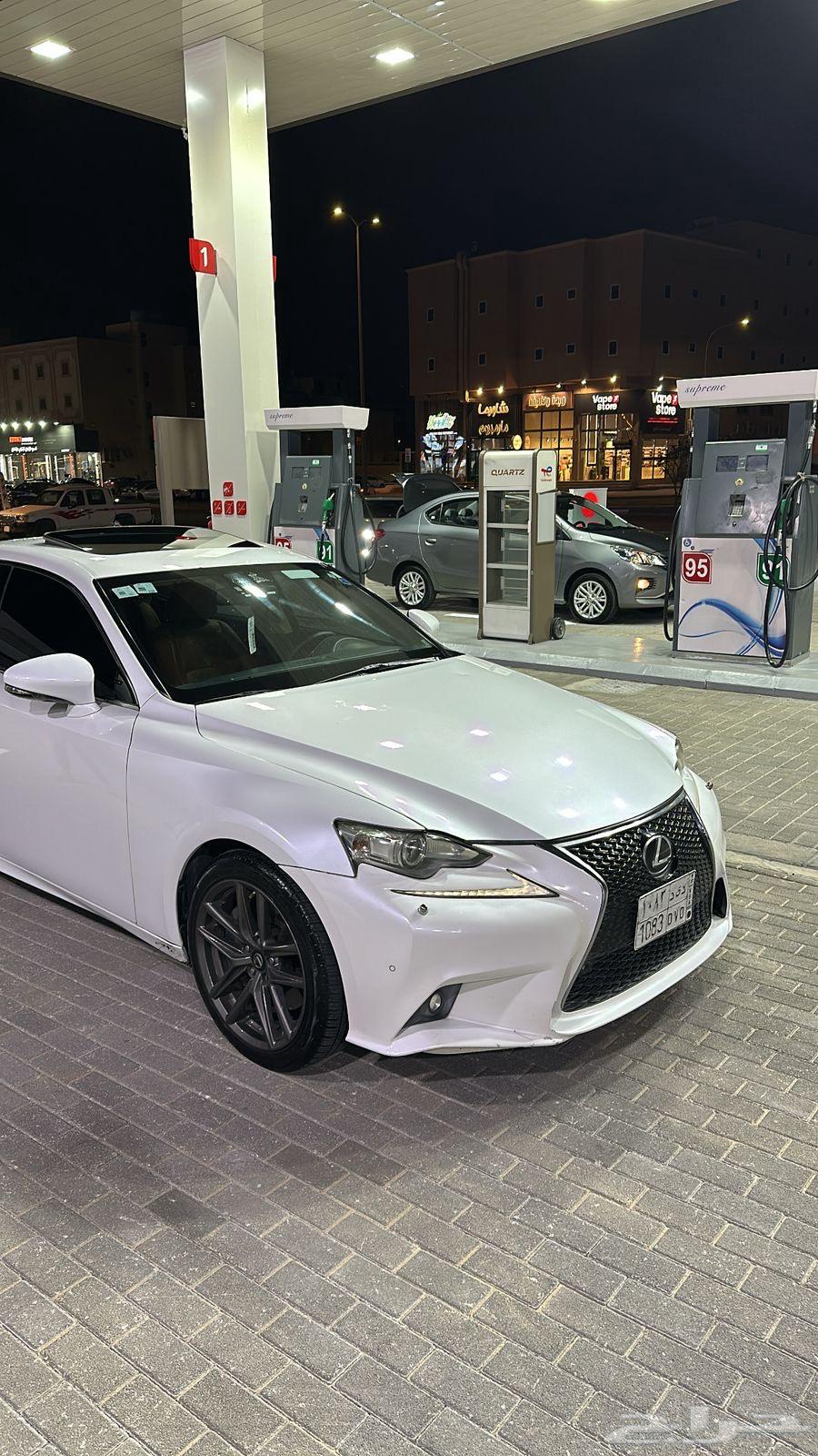 Lexus is 350 F Sport63087797824257112