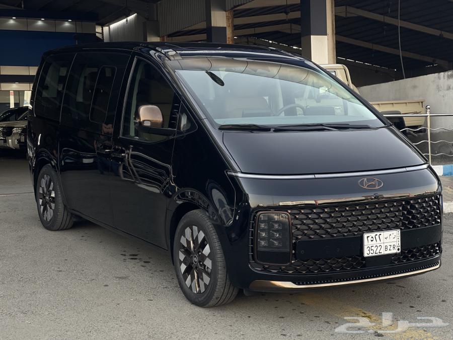 Hyundai Staria 2024 full option almost new (Sold)63087789365635111