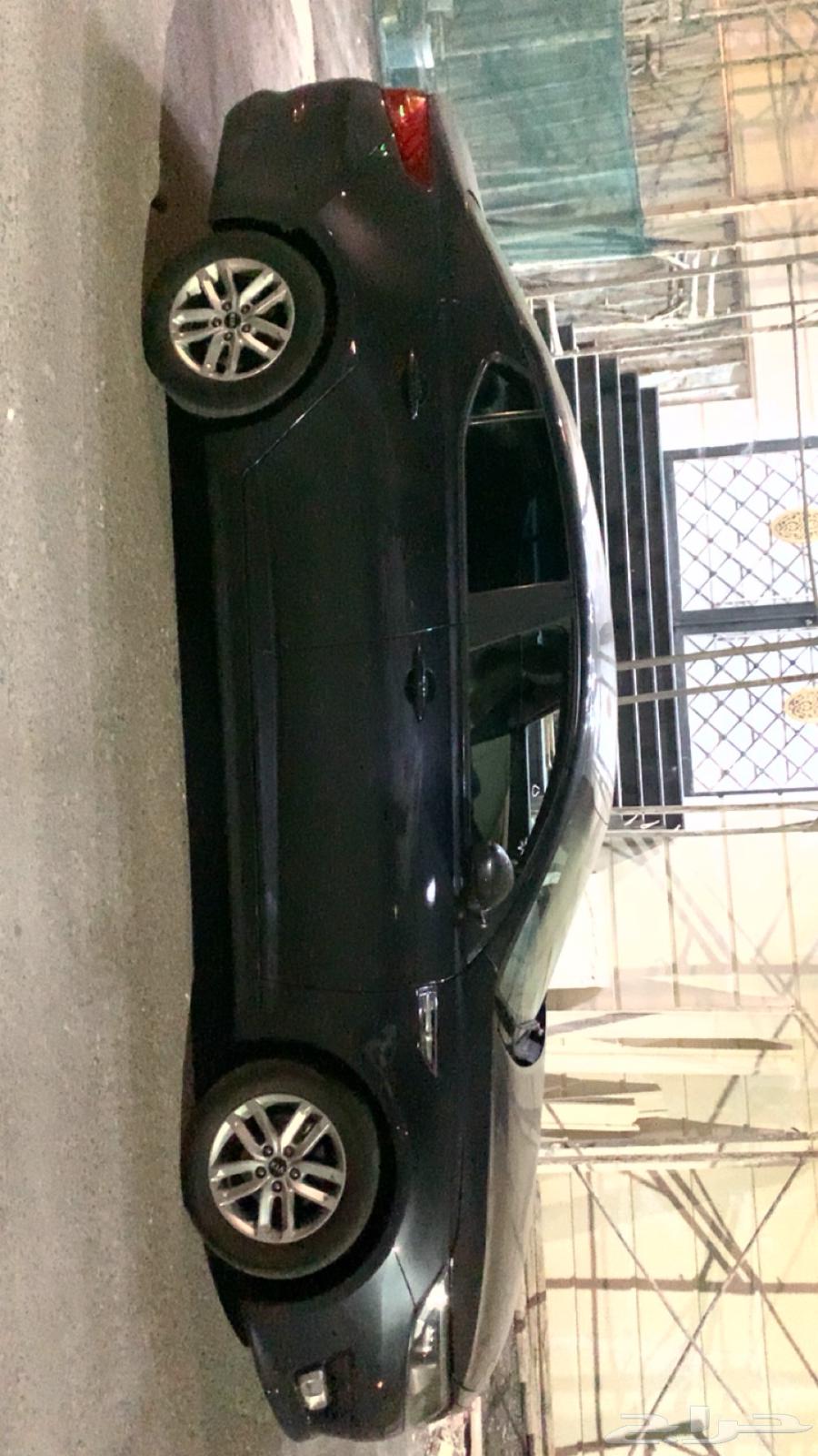 Kia, the car has been inspected and renewed, no issues at all, asking price is 29,000 and negotiable63082935480577114