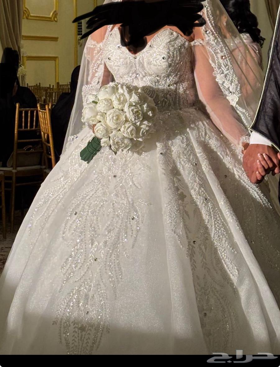 New wedding dress used only once, with veil, gloves, crown and heels630571710310431129
