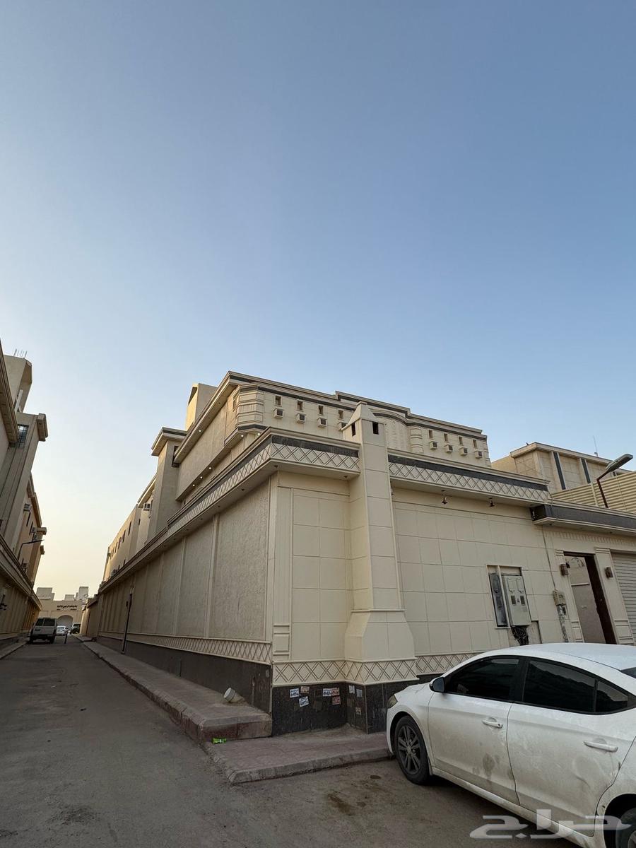 For sale: residential villa with one floor and 3 apartments in Al-Rimal district63012948132610112