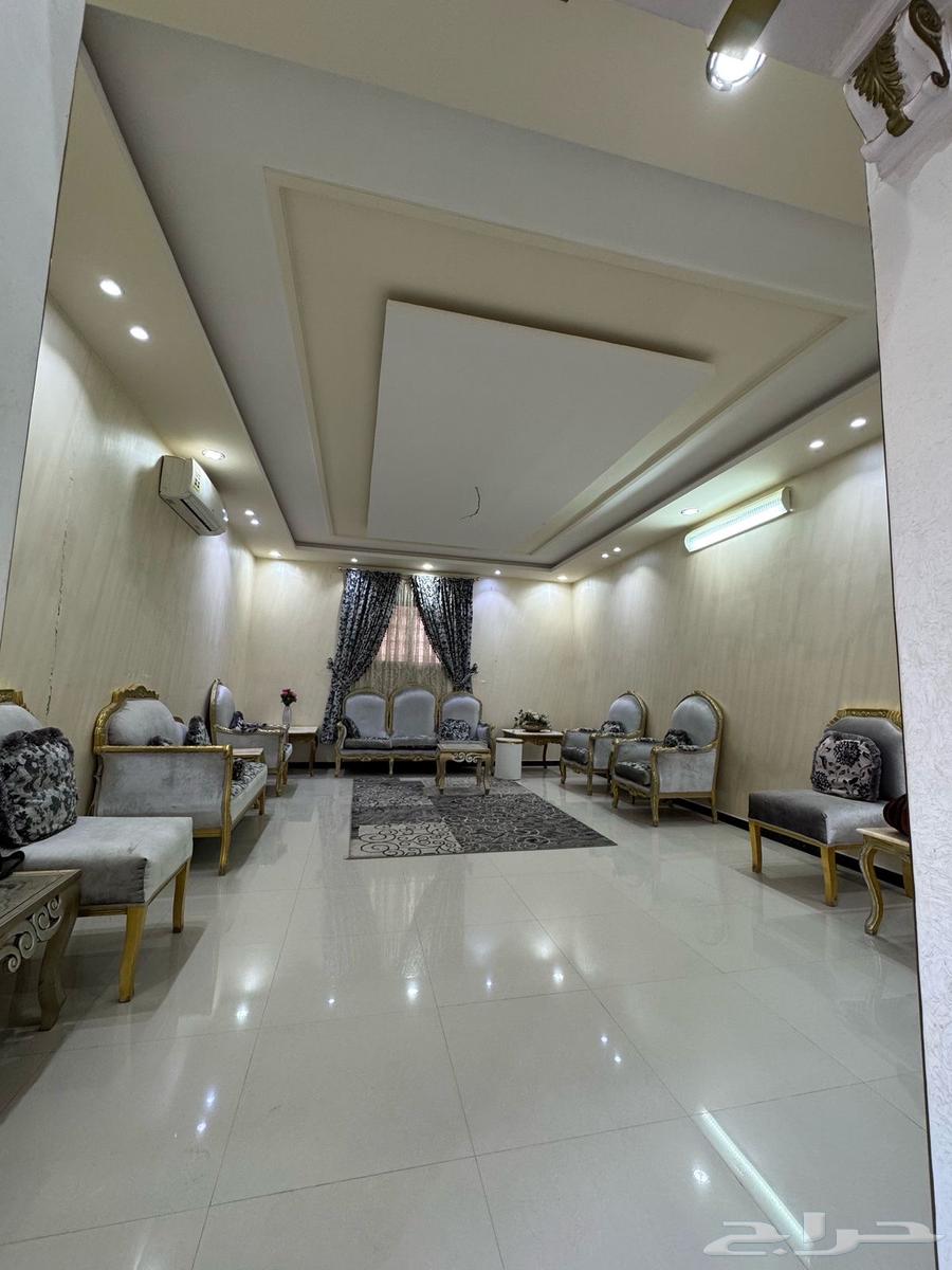 For sale: residential villa with one floor and 3 apartments in Al-Rimal district63012948132610114