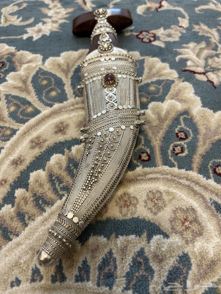 For sale silver dagger63056398989954112