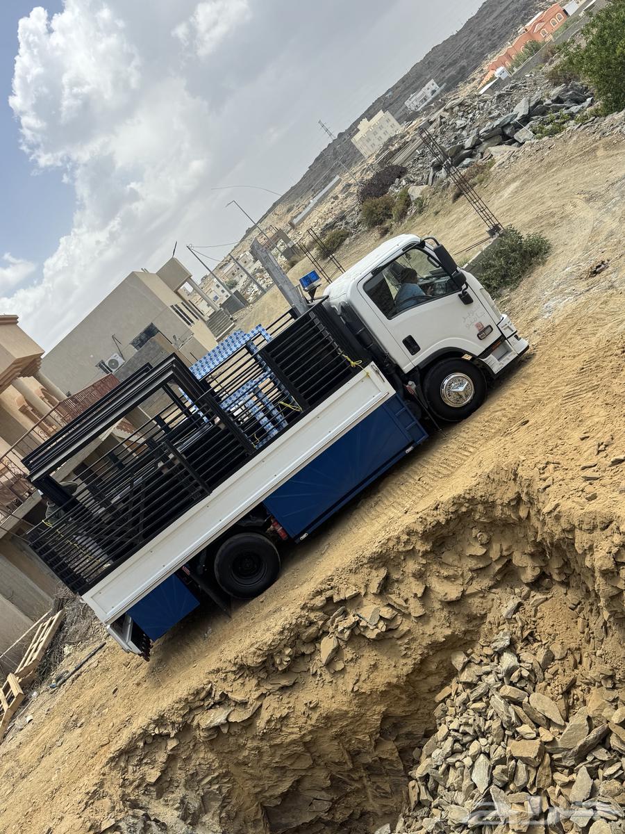 For rent Isuzu Dina trips63016103877122111