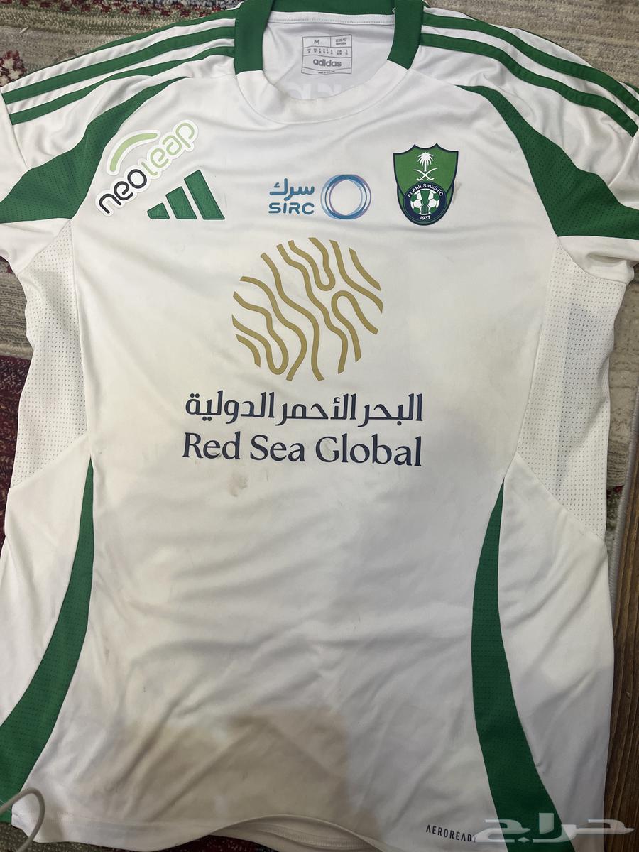 Al Ahly player's T-shirt for sale, negotiable and unwashed63059251148801111