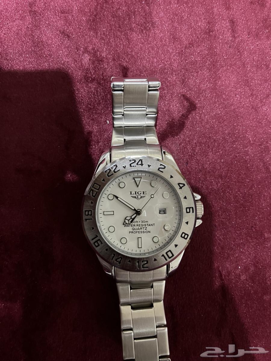 Brand new water-resistant watch for sale, its box and papers are available.630584473429781126