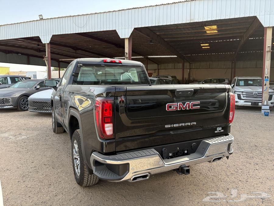 GMC Sierra 2025 SLE (Black)63084147324930113