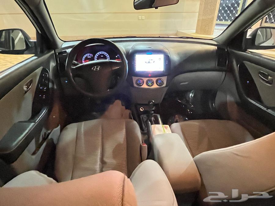 Hyundai Elantra 201163087395870850112