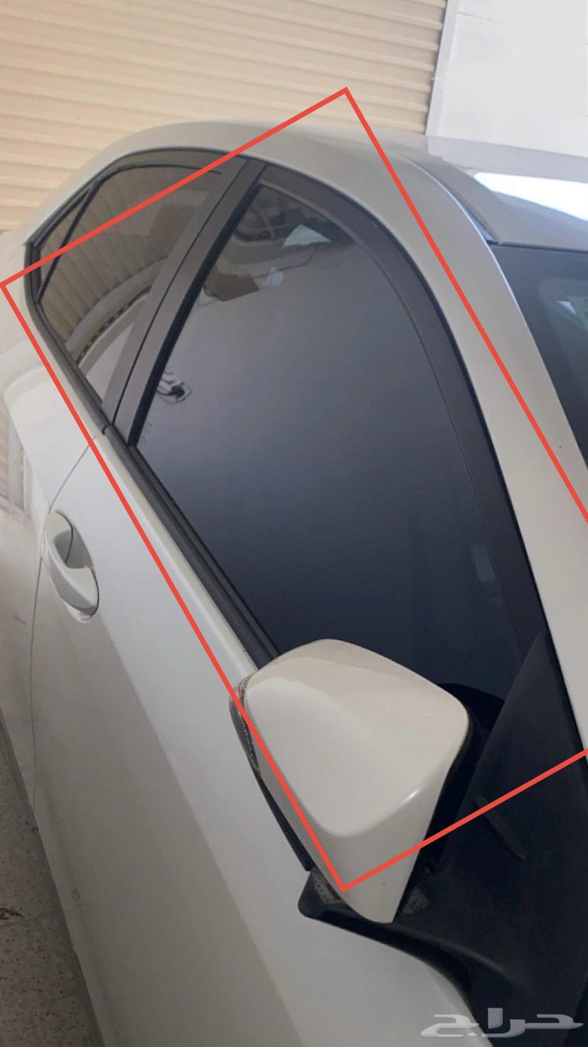 Front door glass right side Corolla 14-1863082944554881116
