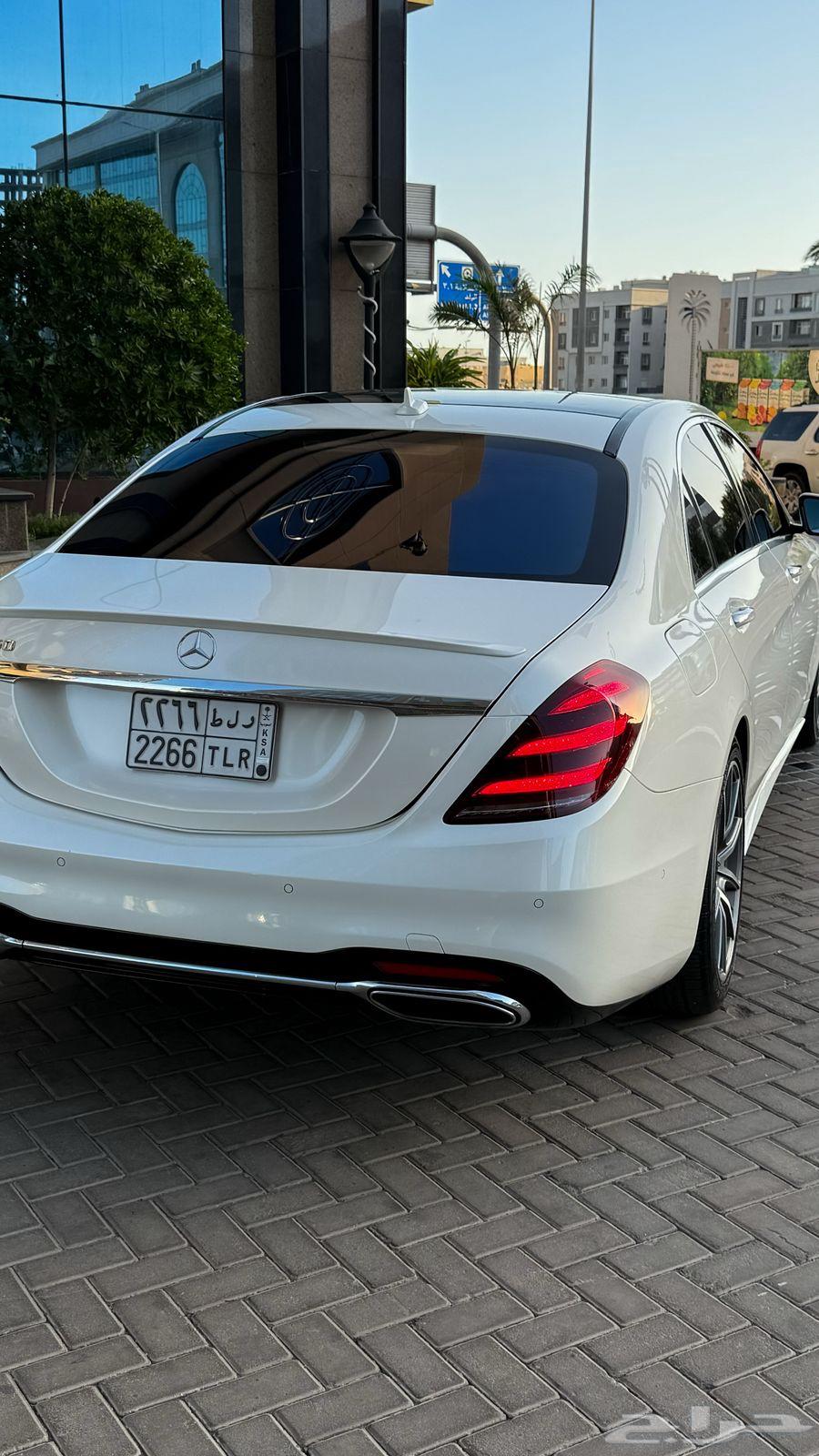 Mercedes Yacht S560 201963087412892034112